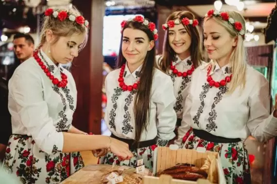 Hostessa Biesiada Braci Dobrowolscy