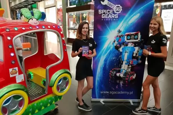 Hostessy Jarosław Rozdawanie Ulotek