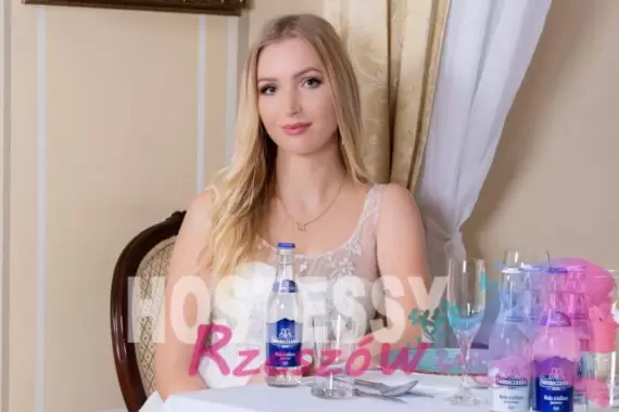 Hostessa Sesja Iwoniczanka
