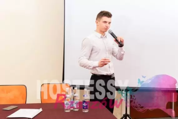 Host Sesja "Iwoniczanka"