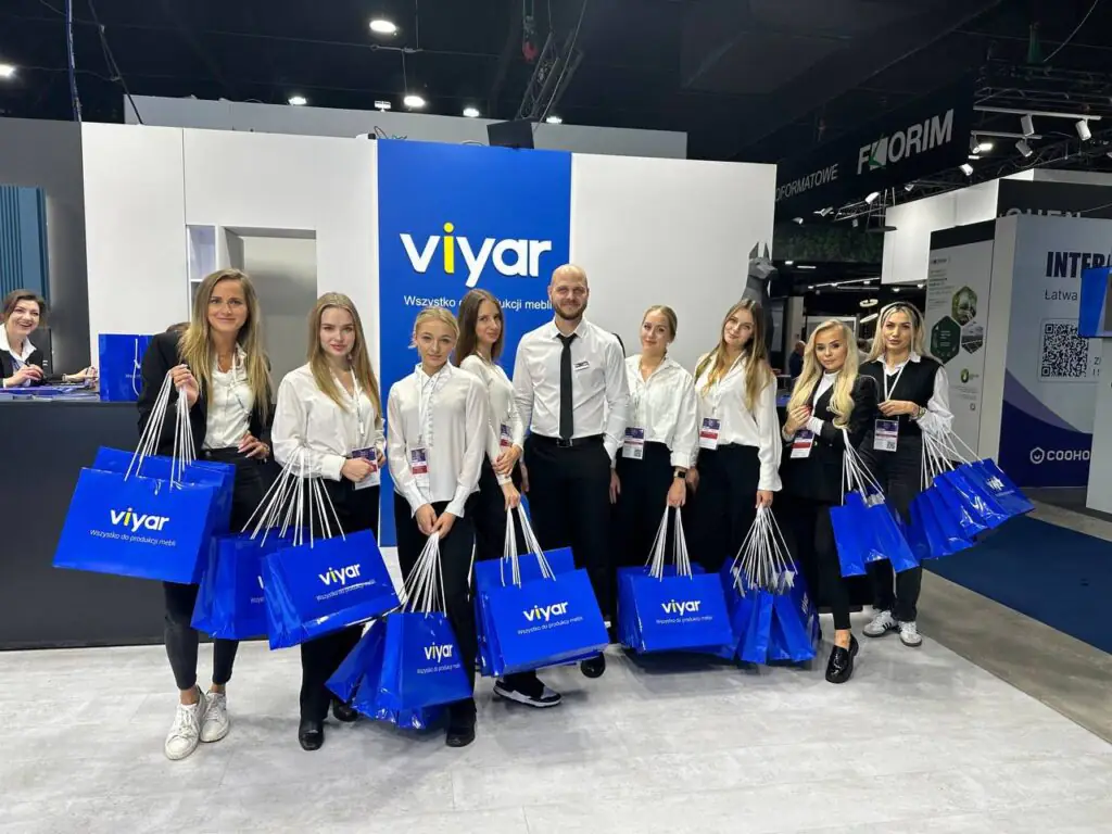 Hostessy Obsługujące Targi